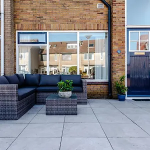 Apartment De Jacobsschelp With Parking, Zandvoort