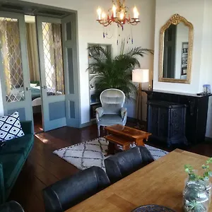 Apartment Vintage House - 90m2 With Large Veranda And Balcony, Zandvoort